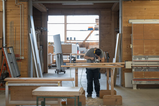 ...ÜBER DIE SÄGEREI...